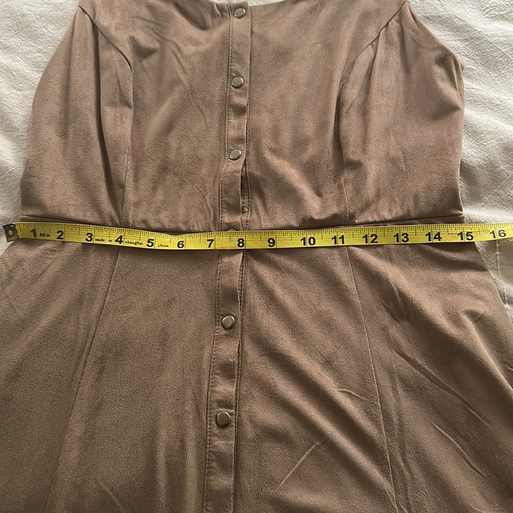 NWT*Maurice’s Flowy, functional button down dress - Picture 7 of 12